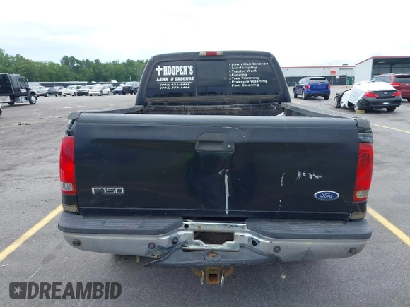 2003 Ford F-250 XL с VIN 1FTNW21P93EB38638, выставлен на аукционе IAAI как лот 42278948 с пробегом 565 931 миль миль и . История ставок и продаж доступна на DreamBid. Изображение 16.