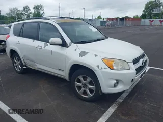 2011 Toyota RAV4 Ltd with VIN 2T3DK4DV0BW042823, listed as a IAAI auction lot 42157886 with 177,679 mi miles. Bid and sale history available at carsss.com. Image 1.