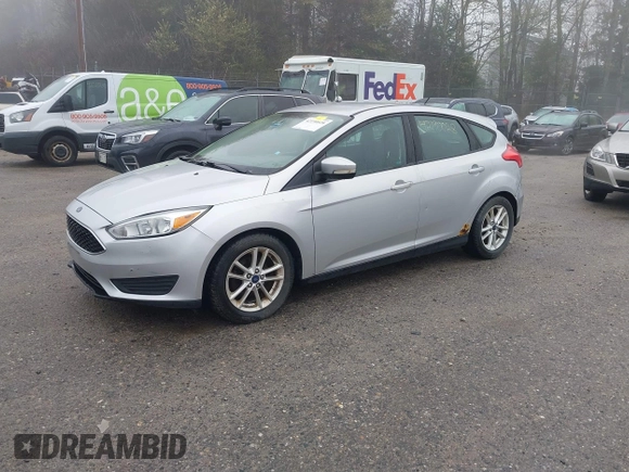 2015 Ford Focus SE with VIN 1FADP3K2XFL364856, listed as a IAAI auction lot 42190028 with 170,436 mi miles. Bid and sale history available at carsss.com. Image 2.