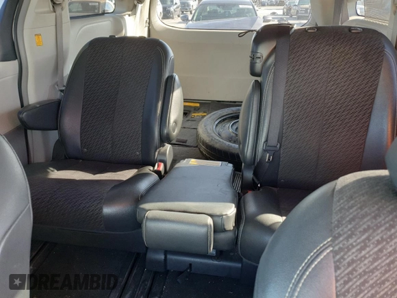 2011 Toyota Sienna SE with VIN 5TDXK3DC8BS099164, listed as a Copart auction lot 50380285 with 212,064 mi miles and Clean Title. Bid and sale history available at carsss.com. Image 10.