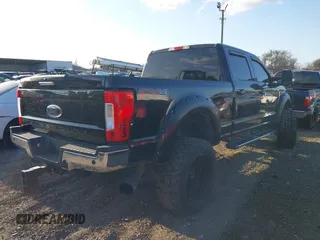 2018 Ford Super Duty F-250 SRW XL with VIN 1FT7W2BT7JEB26098, listed as a IAAI auction lot 41429463 with 160,396 mi miles. Bid and sale history available at carsss.com. Image 4.