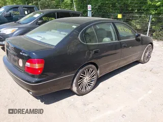 1998 Lexus GS 300 z VIN JT8BD68S0W0043864, wystawiony jako IAAI lot #42233719 z przebiegiem 228 253 mil mil oraz . Historia ofert i sprzedaży dostępna na DreamBid. Obrazek 4.