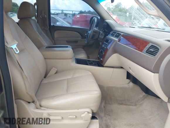 2012 Chevrolet Tahoe LT z VIN 1GNSCBE08CR320257, wystawiony jako IAAI lot #42214920 z przebiegiem 189 532 mil mil oraz . Historia ofert i sprzedaży dostępna na DreamBid. Obrazek 5.