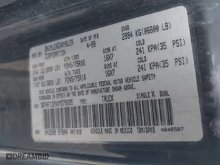 1999 Dodge Ram 1500 with VIN 3B7HF13Z4XM579695, listed as a IAAI auction lot 41795036 with 117,785 mi miles. Bid and sale history available at carsss.com. Image 9.