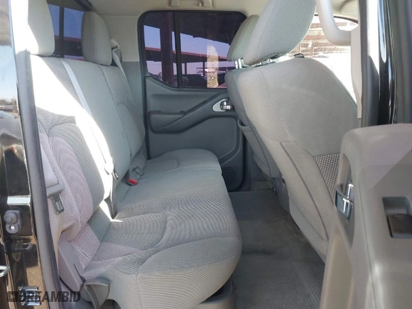 2018 Nissan Frontier SV V6 with VIN 1N6AD0ER5JN738443, listed as a IAAI auction lot 41333482 with 91556 miles. Bid and sale history available at carsss.com. Image 8.