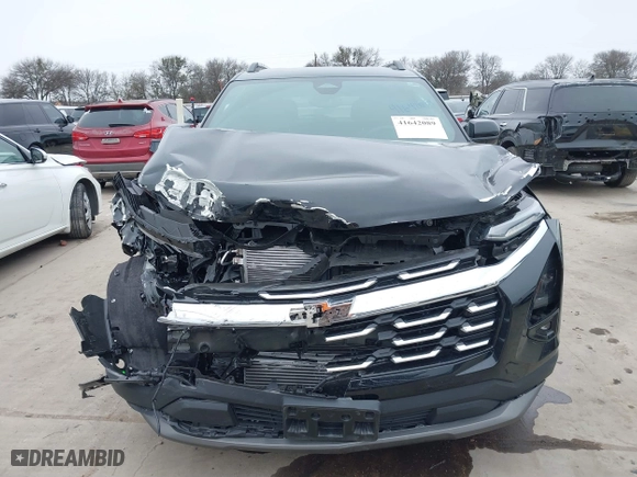 2025 Chevrolet Equinox FWD LT with VIN 3GNAXHEG7SL123425, listed as a IAAI auction lot 41642089 with 8,469 mi miles. Bid and sale history available at carsss.com. Image 13.