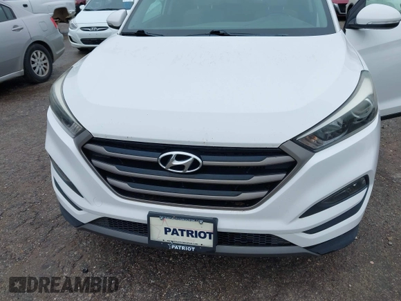 2016 Hyundai Tucson Limited with VIN KM8J33A23GU215481, listed as a IAAI auction lot 42202341 with 97,693 mi miles. Bid and sale history available at carsss.com. Image 6.