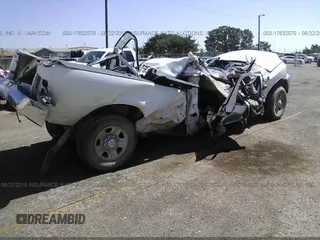 2014 Ram 2500 Tradesman with VIN 3C6UR5HL6EG320825, listed as a IAAI auction lot 42077382 with Not provided miles and . Bid and sale history available at DreamBid. Image 4.