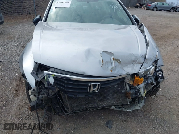 2008 Honda Accord LX z VIN 1HGCP26388A037276, wystawiony jako IAAI lot #41907664 z przebiegiem Nie podano mil oraz . Historia ofert i sprzedaży dostępna na DreamBid. Obrazek 10.