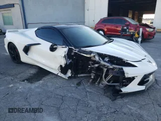 2021 Chevrolet Corvette 2LT with VIN 1G1YB2D42M5114024, listed as a Copart auction lot 81778014 with 17,988 mi miles and Salvage Title. Bid and sale history available at carsss.com. Image 4.