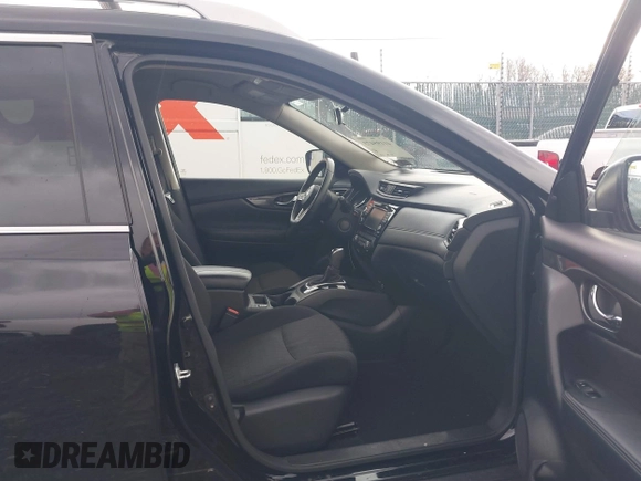 2020 Nissan Rogue SL with VIN 5N1AT2MV2LC780367, listed as a IAAI auction lot 41195473 with 80,911 mi miles and . Bid and sale history available at DreamBid. Image 5.