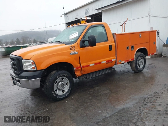 2007 Ford F-250 with VIN 1FDNF21557EA12597, listed as a IAAI auction lot 41454655 with 51,917 mi miles and . Bid and sale history available at DreamBid. Image 2.