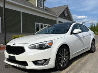2015 Kia Cadenza Premium z VIN KNALN4D72F5172536, wystawiony jako Copart lot #59225425 z przebiegiem 80 482 mil mil oraz Tytuł czysty. Historia ofert i sprzedaży dostępna na DreamBid. Obrazek 2.