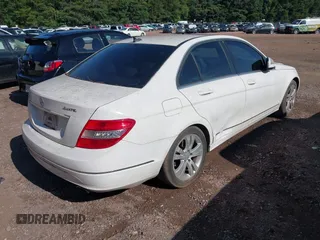 2008 Mercedes-Benz C 300 Sport with VIN WDDGF81X28F103832, listed as a IAAI auction lot 42506040 with 174,798 mi miles and . Bid and sale history available at DreamBid. Image 4.