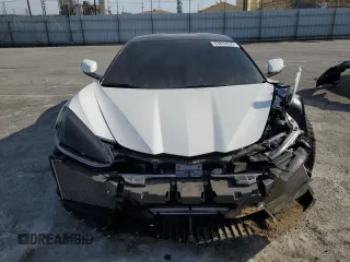 2020 Chevrolet Corvette 2LT with VIN 1G1Y72D45L5101896, listed as a Copart auction lot 43833635 with 8,226 mi miles and Salvage Title. Bid and sale history available at carsss.com. Image 5.