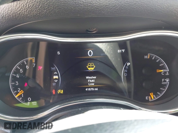 2019 Jeep Grand Cherokee Laredo z VIN 1C4RJEAG7KC858239, wystawiony jako IAAI lot #42587403 z przebiegiem 41 879 mil mil oraz . Historia ofert i sprzedaży dostępna na DreamBid. Obrazek 7.