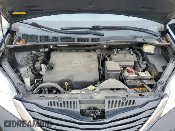 2016 Toyota Sienna LE AAS z VIN 5TDKK3DC1GS721878, wystawiony jako Copart lot #57092105 z przebiegiem 87 655 mil mil oraz Szkoda całkowita • Salvage title. Historia ofert i sprzedaży dostępna na DreamBid. Obrazek 12.