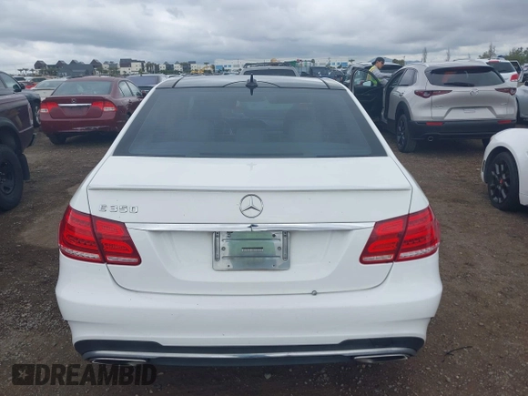 2014 Mercedes-Benz E 350 Sport with VIN WDDHF5KB1EA823010, listed as a IAAI auction lot 42180919 with 188,167 mi miles and . Bid and sale history available at DreamBid. Image 16.