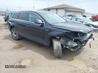 2015 Audi Q7 Premium Plus z VIN WA1LGAFE8FD010384, wystawiony jako IAAI lot #42385489 z przebiegiem 160 278 mil mil oraz . Historia ofert i sprzedaży dostępna na DreamBid. Obrazek 1.
