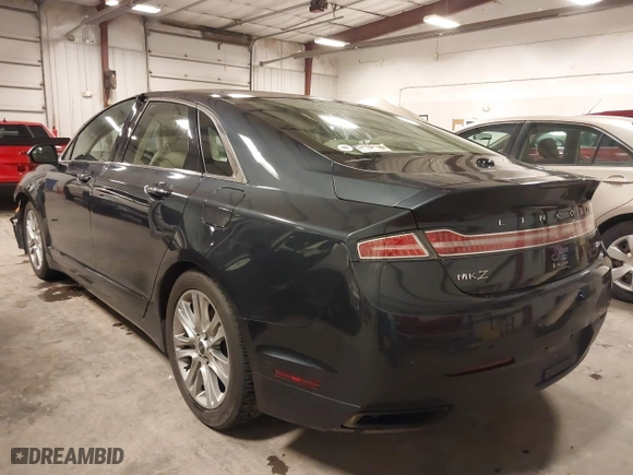 2013 Lincoln MKZ with VIN 3LN6L2G91DR826746, listed as a IAAI auction lot 40977256 with 164,418 mi miles. Bid and sale history available at carsss.com. Image 3.