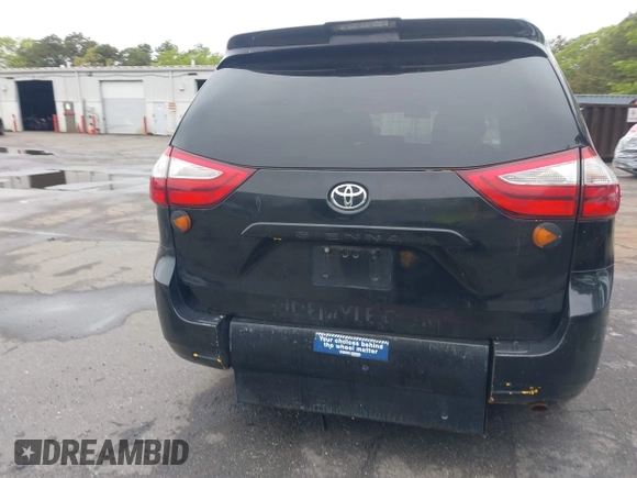2018 Toyota Sienna L with VIN 5TDZZ3DC7JS912142, listed as a IAAI auction lot 42330428 with 221,498 mi miles and . Bid and sale history available at DreamBid. Image 16.