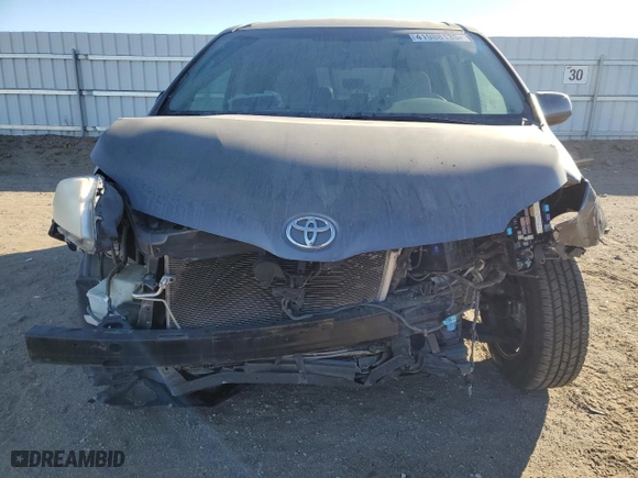 2011 Toyota Sienna LE AAS with VIN 5TDKK3DC9BS168373, listed as a Copart auction lot 41988135 with 0 mi miles and Salvage Title. Bid and sale history available at carsss.com. Image 5.