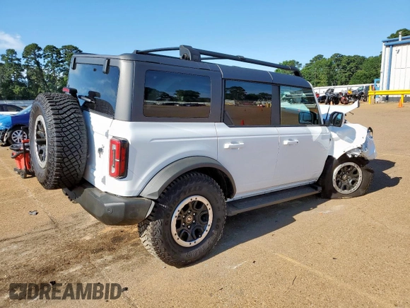 2023 Ford Bronco with VIN 1FMEE5DP4PLA96702, listed as a Copart auction lot 57574165 with 9,258 mi miles and Salvage title. Bid and sale history available at DreamBid. Image 3.