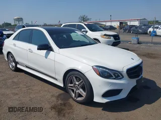 2014 Mercedes-Benz E 350 Luxury z VIN WDDHF8JB5EA875033, wystawiony jako IAAI lot #42423679 z przebiegiem 115 161 mil mil oraz . Historia ofert i sprzedaży dostępna na DreamBid. Obrazek 1.