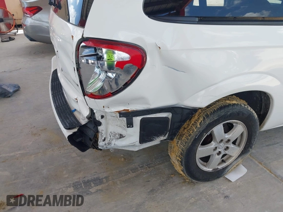 2005 Dodge Caravan SXT с VIN 2D4GP44L85R476597, выставлен на аукционе IAAI как лот 42667976 с пробегом 121 903 миль миль и . История ставок и продаж доступна на DreamBid. Изображение 6.