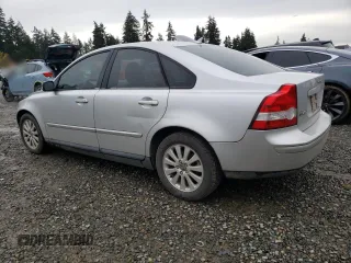 2004 Volvo S40 z VIN YV1MS382242015462, wystawiony jako Copart lot #80990264 z przebiegiem 193 137 mil mil oraz Czysty tytuł • Clean title. Historia ofert i sprzedaży dostępna na DreamBid. Obrazek 2.