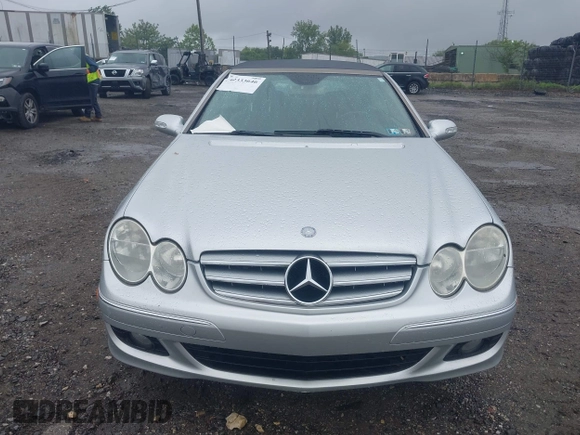 2006 Mercedes-Benz CLK 350 z VIN WDBTK56G96T070630, wystawiony jako IAAI lot #42333646 z przebiegiem 117 576 mil mil oraz . Historia ofert i sprzedaży dostępna na DreamBid. Obrazek 6.