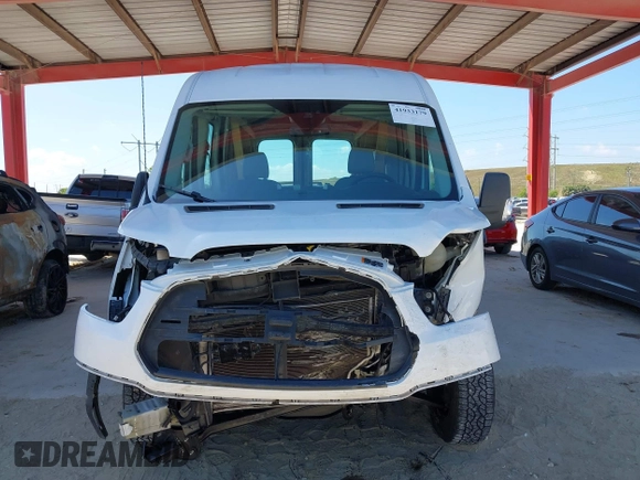 2017 Ford Transit z VIN 1FTYE2CM1HKA13709, wystawiony jako IAAI lot #41933179 z przebiegiem 147 539 mil mil oraz . Historia ofert i sprzedaży dostępna na DreamBid. Obrazek 12.