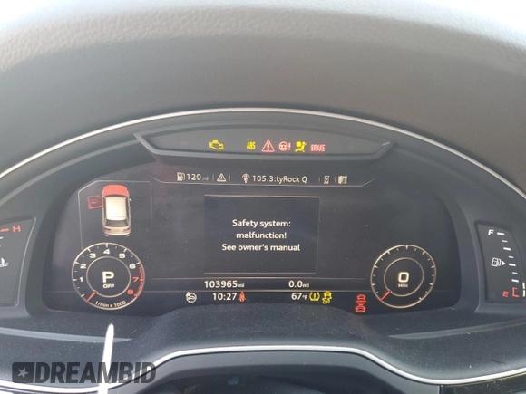2017 Audi Q7 Premium Plus with VIN WA1LAAF73HD032248, listed as a Copart auction lot 42517105 with 103,965 mi miles and Salvage Title. Bid and sale history available at carsss.com. Image 9.