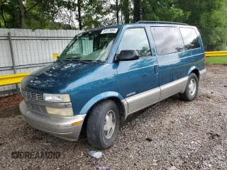 2002 Chevrolet Astro with VIN 1GNDM19X02B110895, listed as a Copart auction lot 70704784 with 176,736 mi miles and Salvage Title. Bid and sale history available at carsss.com. Image 1.