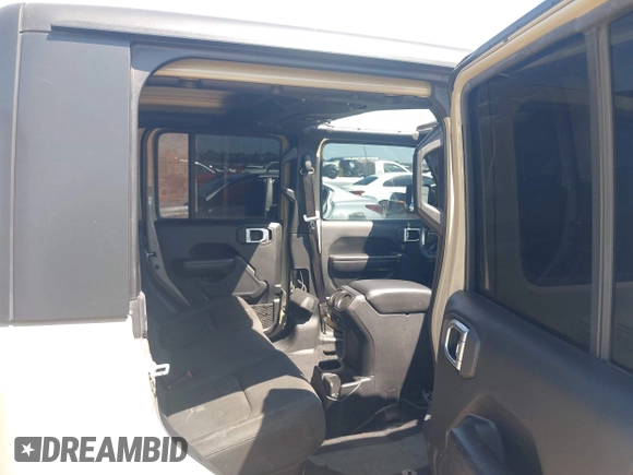 2020 Jeep Gladiator Sport S with VIN 1C6HJTAG1LL173646, listed as a IAAI auction lot 42008807 with Not Provided miles. Bid and sale history available at carsss.com. Image 8.