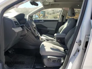 2024 Volkswagen Taos SE z VIN 3VVVX7B22RM047874, wystawiony jako Copart lot #50421665 z przebiegiem 4 744 mil mil oraz Szkoda całkowita • Salvage title. Historia ofert i sprzedaży dostępna na DreamBid. Obrazek 7.