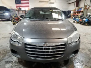 2005 Chrysler Sebring Touring with VIN 1C3EL55R15N677090, listed as a Copart auction lot 45011195 with 188,001 mi miles and Salvage Title. Bid and sale history available at DreamBid. Image 5.