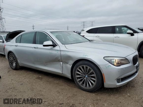 2012 BMW 7 Series 740Li with VIN WBAKB4C5XCC575479, listed as a Copart auction lot 86714504 with 58,585 mi miles and Salvage Title. Bid and sale history available at carsss.com. Image 4.