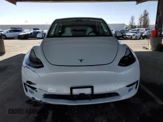 2021 Tesla Model Y Long Range z VIN 5YJYGDEE7MF228787, wystawiony jako Copart lot #47252275 z przebiegiem 59 823 mil mil oraz Szkoda całkowita • Salvage title. Historia ofert i sprzedaży dostępna na DreamBid. Obrazek 5.