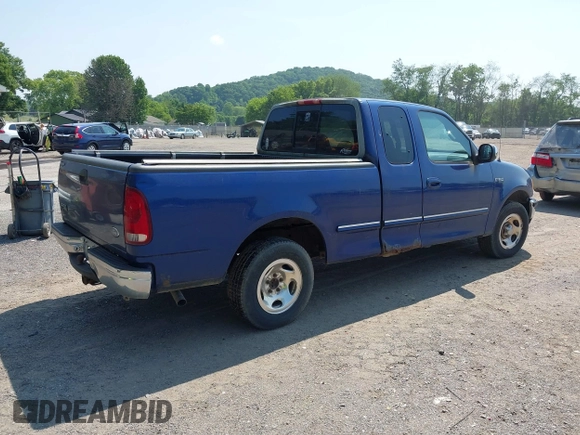 1998 Ford F-150 z VIN 2FTZX1727WCA55840, wystawiony jako IAAI lot #42437567 z przebiegiem 173 975 mil mil oraz . Historia ofert i sprzedaży dostępna na DreamBid. Obrazek 4.
