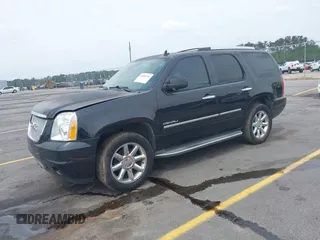 2013 GMC Yukon Denali with VIN 1GKS2EEF7DR306177, listed as a IAAI auction lot 42046734 with 263,976 mi miles. Bid and sale history available at carsss.com. Image 17.