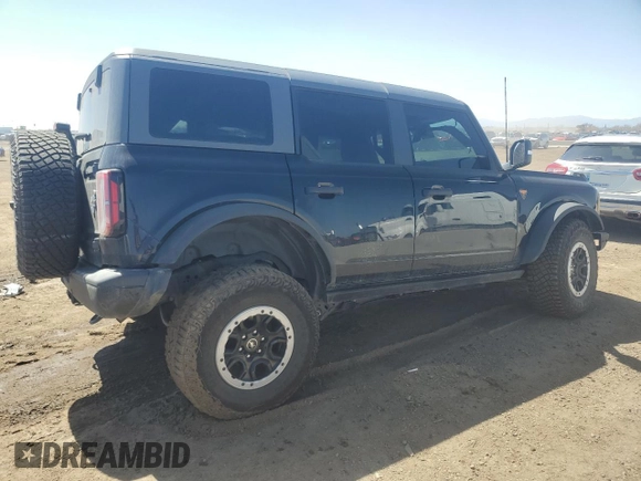 2024 Ford Bronco Badlands z VIN 1FMEE9BP6RLA19522, wystawiony jako Copart lot #52170655 z przebiegiem 10 057 mil mil oraz Szkoda całkowita • Salvage title. Historia ofert i sprzedaży dostępna na DreamBid. Obrazek 3.