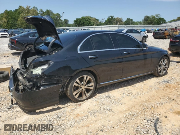 2017 Mercedes-Benz C 300 с VIN 55SWF4JB7HU200921, выставлен на аукционе Copart как лот 57056375 с пробегом 203 119 миль миль и На запчасти • Non repairable. История ставок и продаж доступна на DreamBid. Изображение 3.
