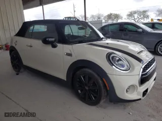 2020 MINI Convertible Cooper S with VIN WMWWJ5C02L3L07685, listed as a Copart auction lot 51907255 with 26,804 mi miles and Salvage Title. Bid and sale history available at carsss.com. Image 4.