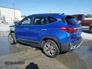2021 Kia Seltos SX with VIN KNDETCA21M7072840, listed as a Copart auction lot 44395235 with 56,496 mi miles and Salvage Title. Bid and sale history available at carsss.com. Image 2.
