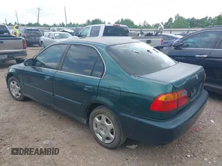 2000 Honda Civic EX z VIN 2HGEJ8642YH602208, wystawiony jako IAAI lot #42144808 z przebiegiem 187 273 mil mil oraz . Historia ofert i sprzedaży dostępna na DreamBid. Obrazek 3.