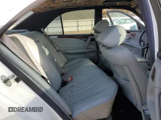 1998 Mercedes-Benz E 320 with VIN WDBJF25F9WA533140, listed as a Copart auction lot 43757445 with Not Provided miles and Salvage Title. Bid and sale history available at DreamBid. Image 10.