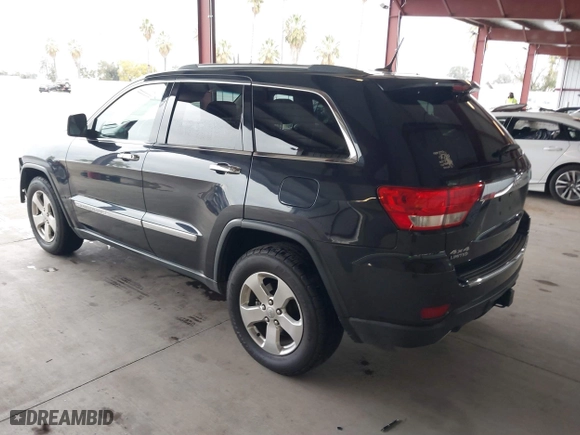 2012 Jeep Grand Cherokee Limited with VIN 1C4RJFBT5CC345882, listed as a IAAI auction lot 41732178 with 189,780 mi miles. Bid and sale history available at carsss.com. Image 3.