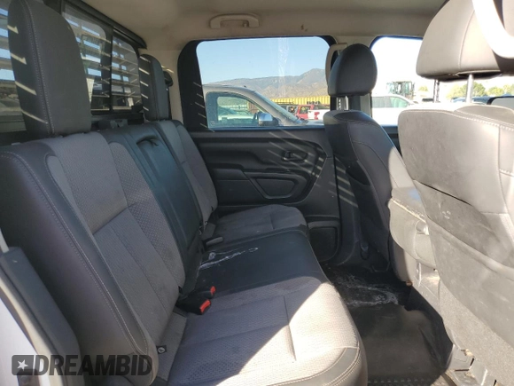 2017 Nissan Titan with VIN 1N6AA1F10HN501280, listed as a Copart auction lot 81840124 with 217,906 mi miles and Clean title. Bid and sale history available at DreamBid. Image 10.