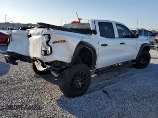2023 Chevrolet Colorado 4WD Trail Boss with VIN 1GCPTEEK7P1181101, listed as a Copart auction lot 88643225 with 23,423 mi miles and Salvage Title. Bid and sale history available at carsss.com. Image 3.